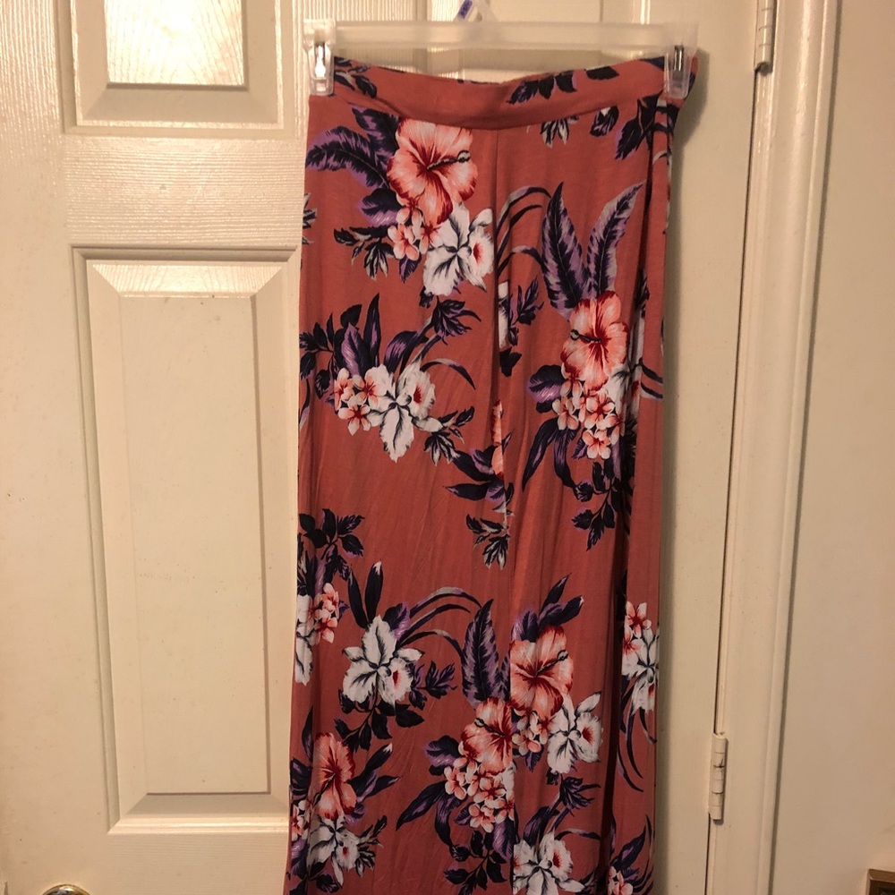 Long skirt ( Charlotte russe)